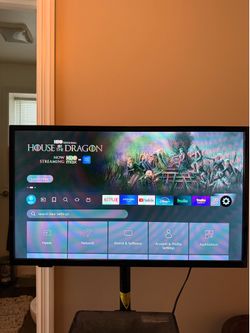 📺 Insignia 32” Smart Fire TV (Model NS-32F201NA23) — Excellent Condition