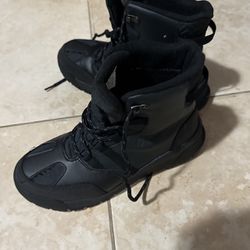 Colombia Boys Snow Boots 8.5