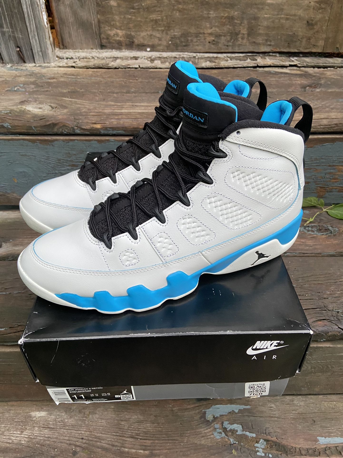 Jordan 9 Powder blue (LIKE NEW)