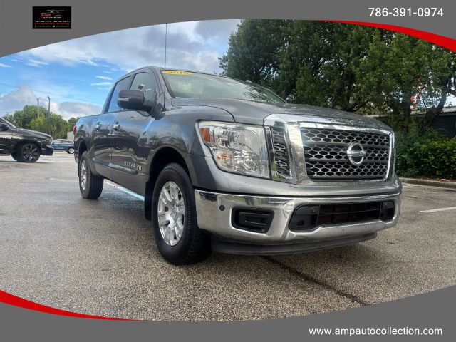 2018 Nissan Titan Crew Cab