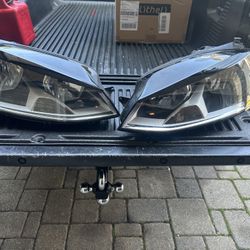 2016 VW Golf Headlights 