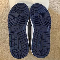Size 10 - Jordan 1 Retro High https://offerup.com/redirect/?o=Q08uSlA= Midnight Navy