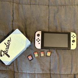 Nintendo Switch / Nintendo Switch Dock / Sonic Mania / Crash Bandicoot / Street Fighter 2 / Splatoon 2