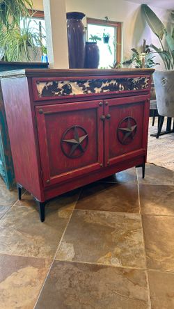 Western Style Cabinet