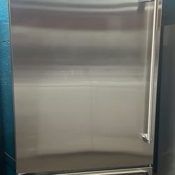 36”in Wide 84 Viking Profesional Like New Perfec Working And Warranty 