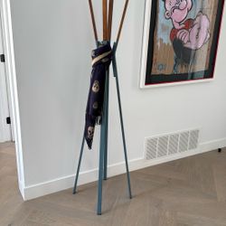 Blu Dot Splash Coat Rack - Marine Blue W/wanlut