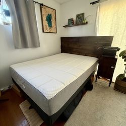 Nectar Queen Memory Foam Mattress Great Condition + Frame & Wood Made Headboard