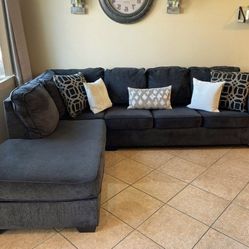 gorgeous sectional couch !!!