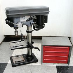 CENTRAL MACHINERY 10" DRILL PRESS WITH EXTRA BITS 