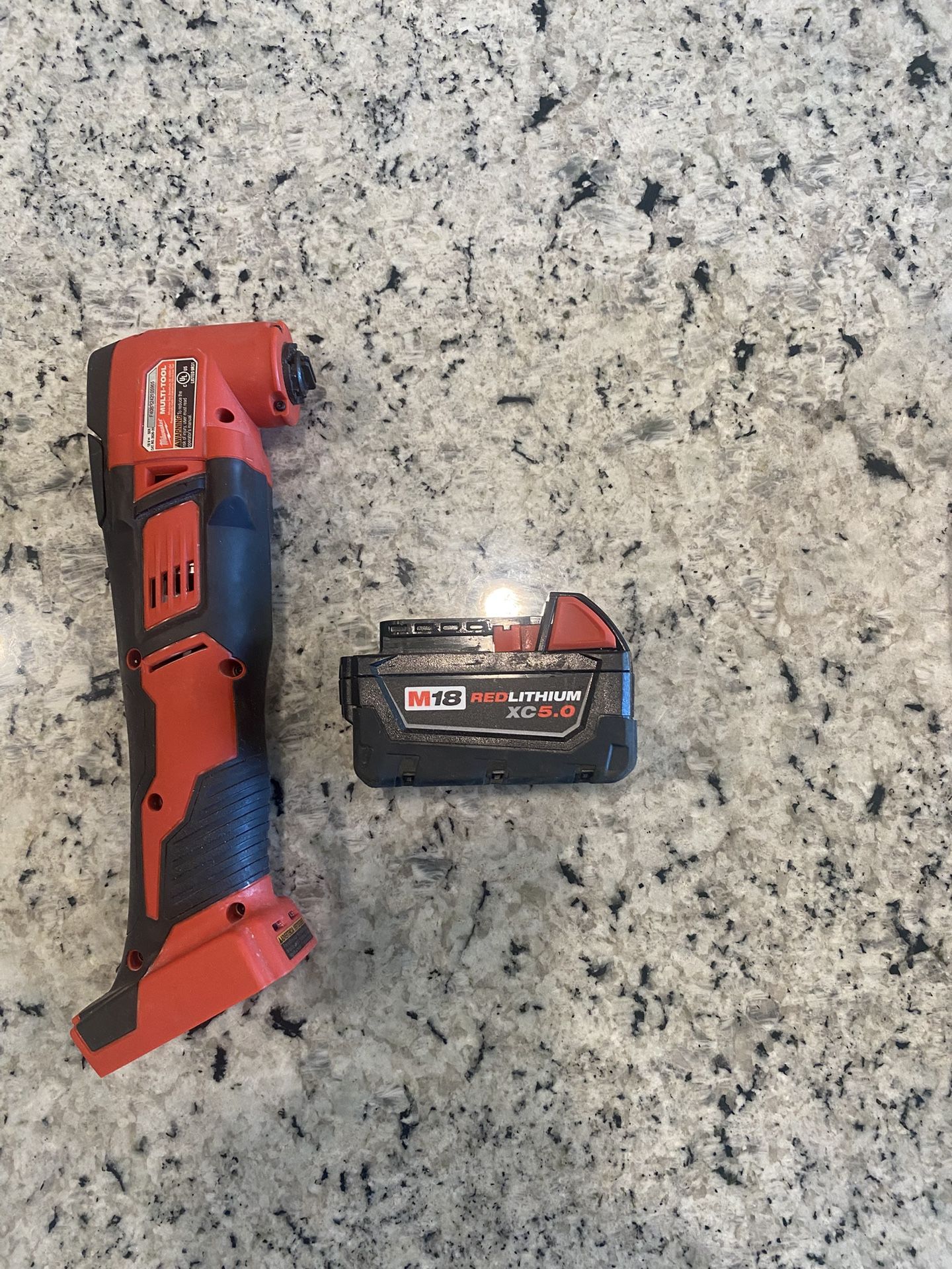 Milwaukee M18 Cordless Oscillating Multi-Tool with XC 5.0 Battery
