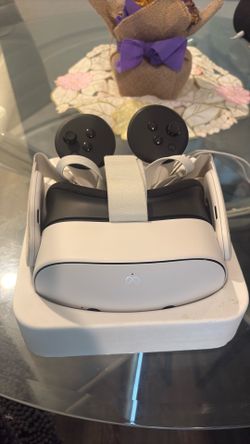Meta quest 3s white color