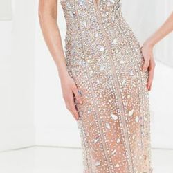 Designer Dress Size 4 New Never Worn Prom Evening 