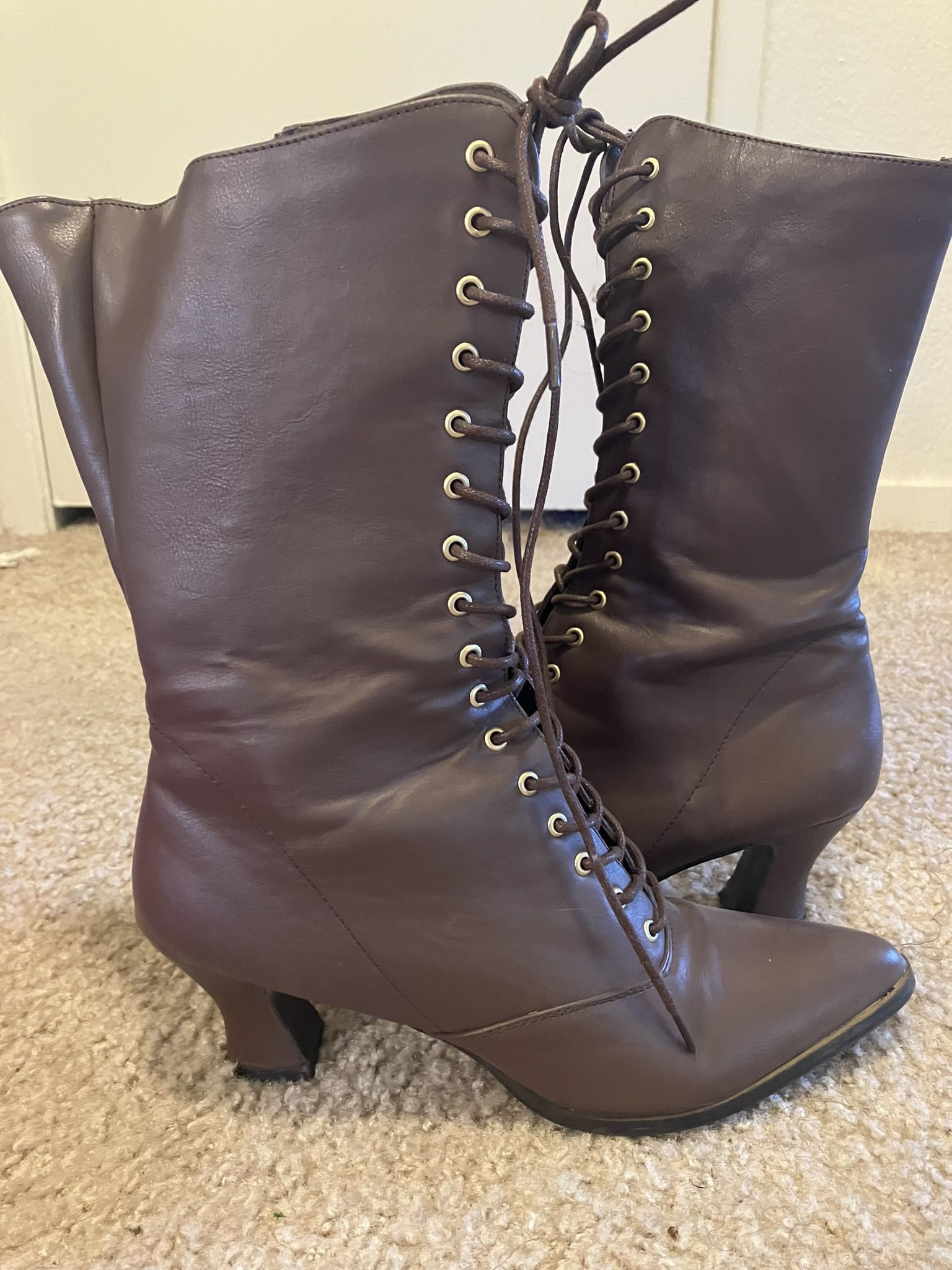 Brown Lace-Up Victorian Boots Size 9