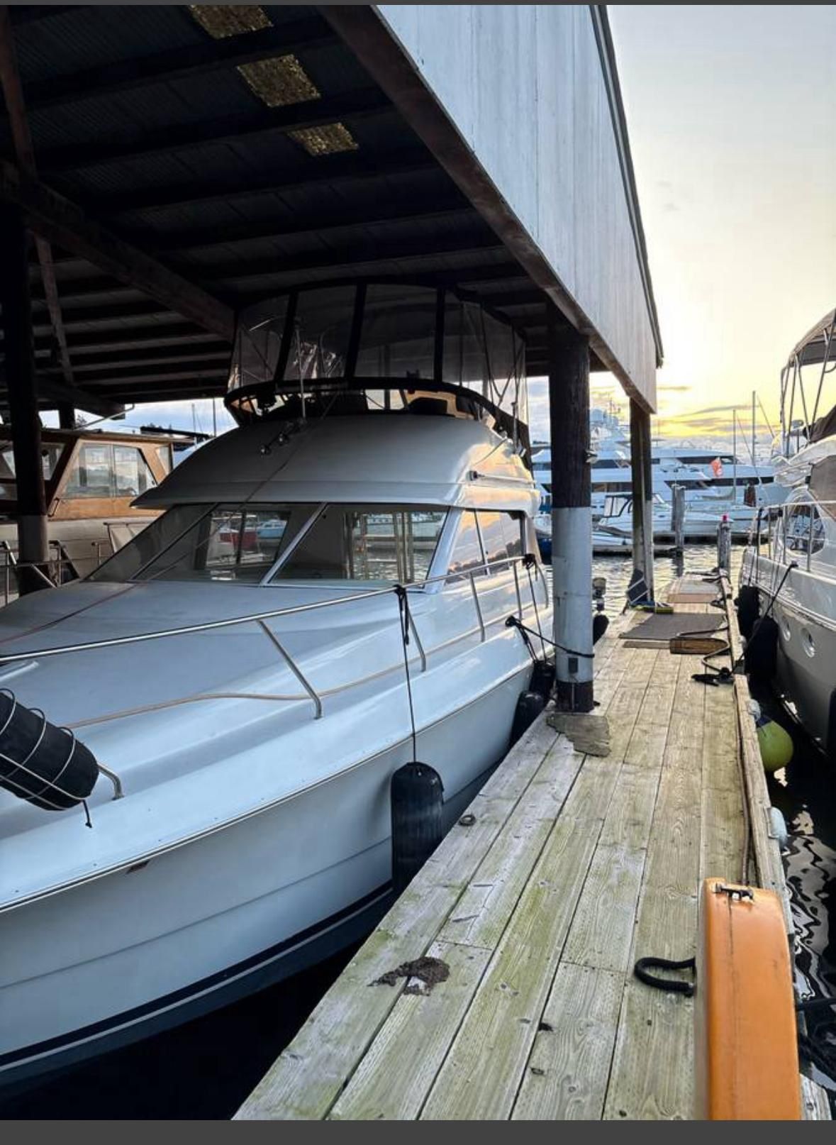 1995 Silverton Convertible 34