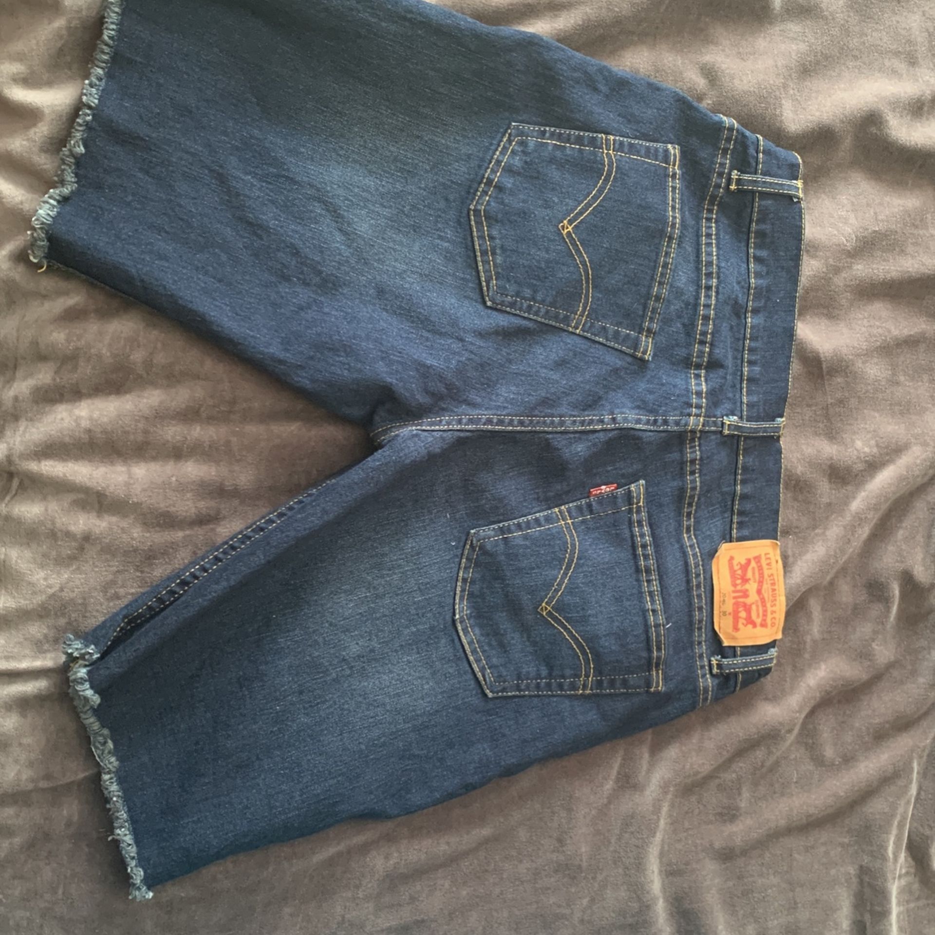 Levi’s Shirts- NWOT- W30