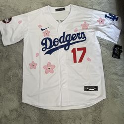 Women’s Dodgers Jersey Large 