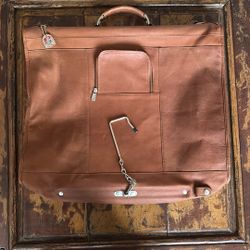 Garment duffle bag