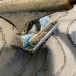 Independent Trucks Skateboard  W Used Wheels