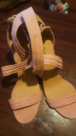 Heels shoes