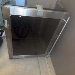 Vissani Mini Fridge – Works Great – Compact Refrigerator