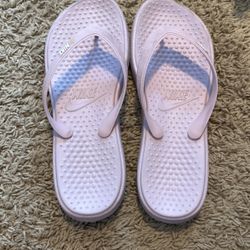 Nike Flip Flops 