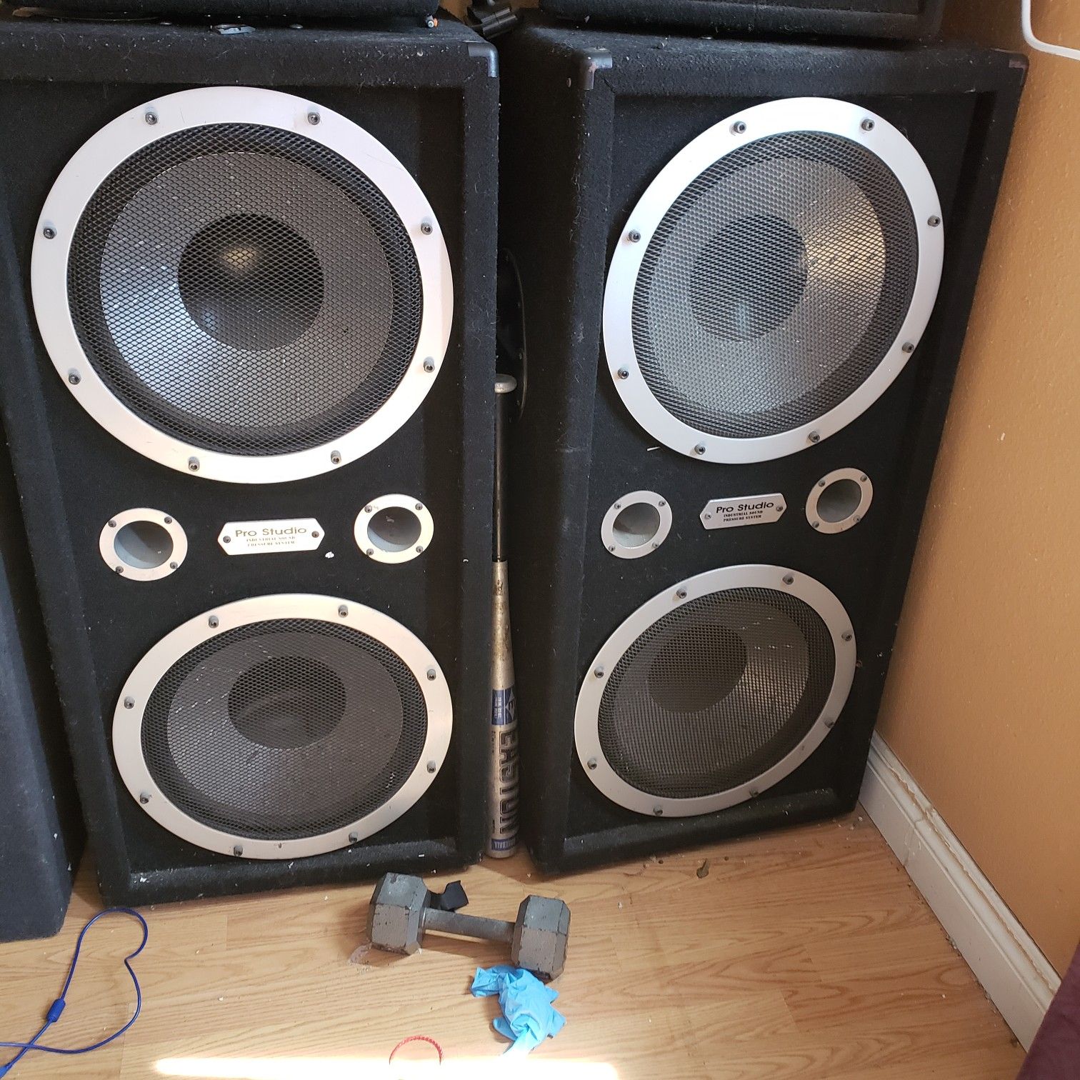 Pro studio DJ equipment