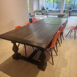 Luxury Solid Acacia Wood Table
