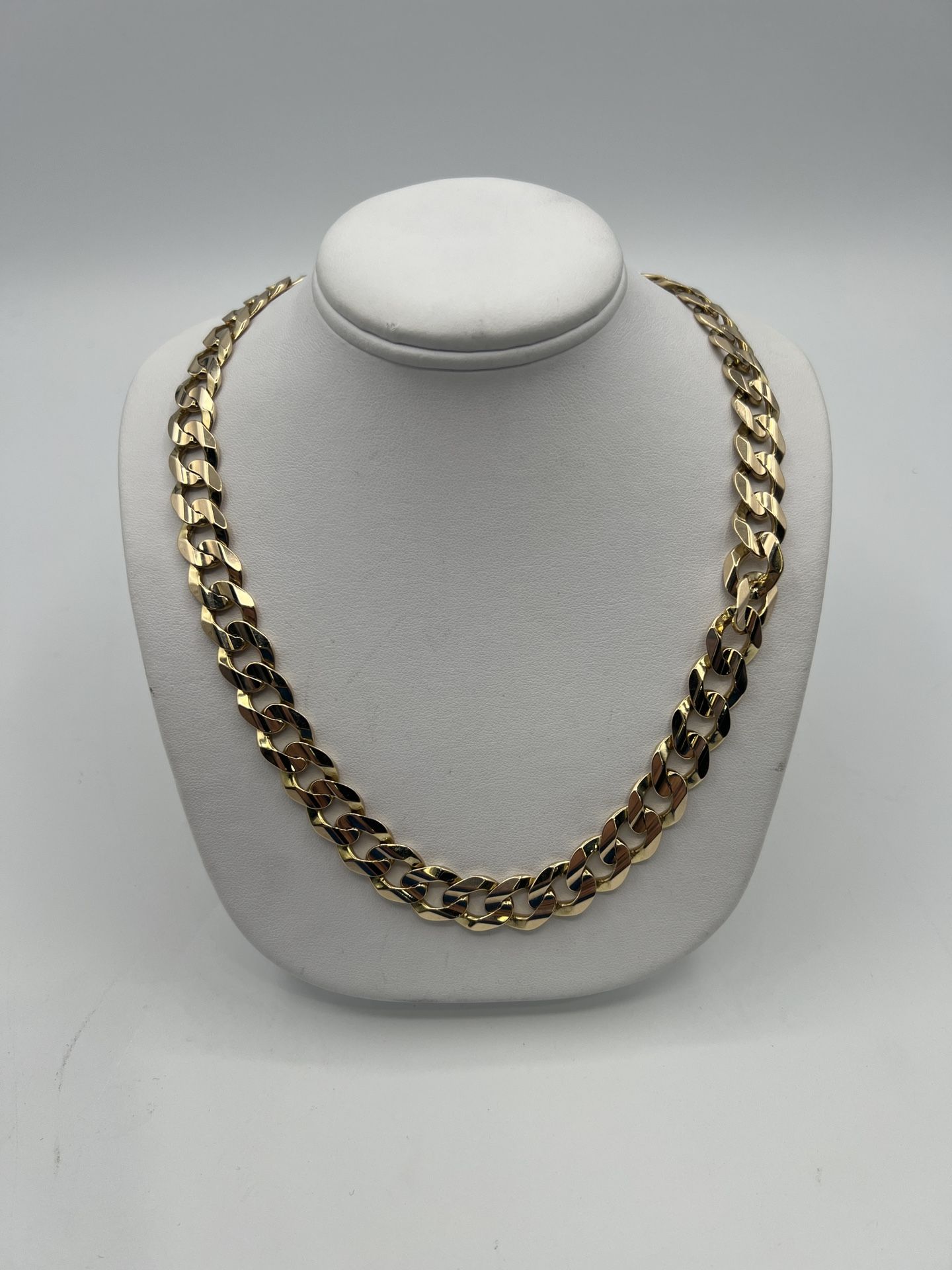 10Kt 96.20gms YG 24” 12mm Solid Curb Link Chain