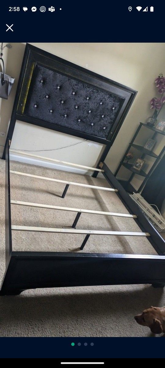 Queen Size Bedframe/Headboard