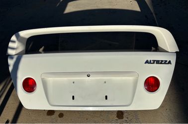 Altezza Trunk Lid w/ Spoiler 01-05 Lexus is300