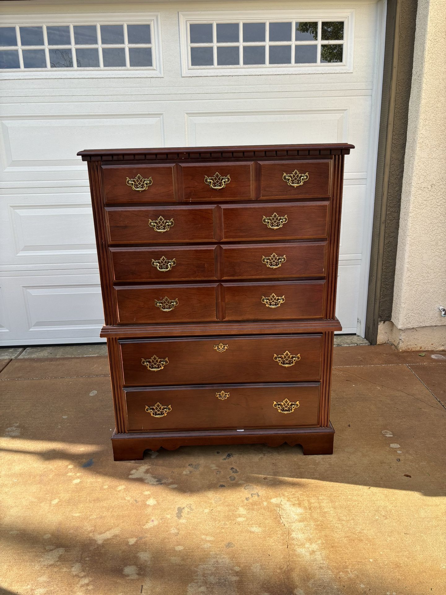 Dresser