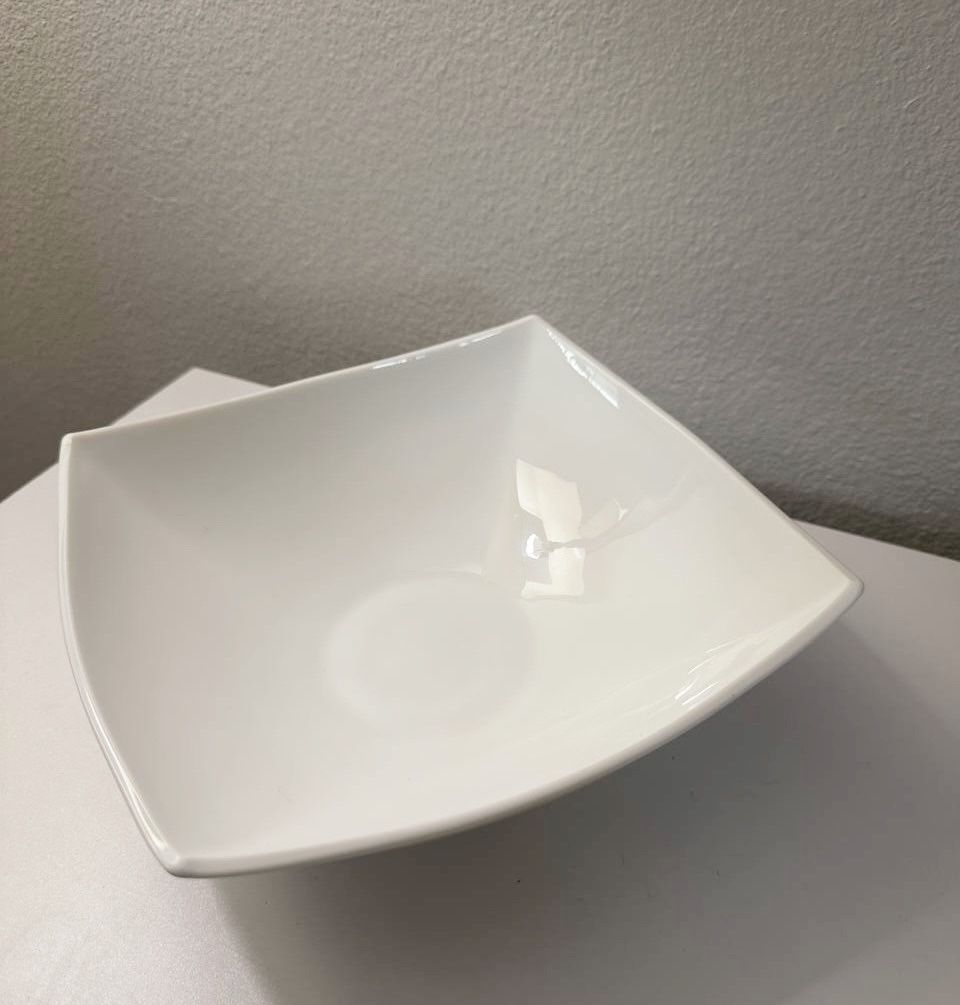 Elegant and Versatile Square White Ceramic Salad Bowl 