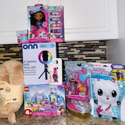 Gabby’s Doll/ring Light Toy Bundle ‼️