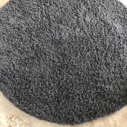 Round Carpet 62 Inches Good Condition