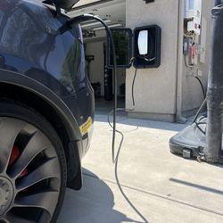 TESLA CHARGER