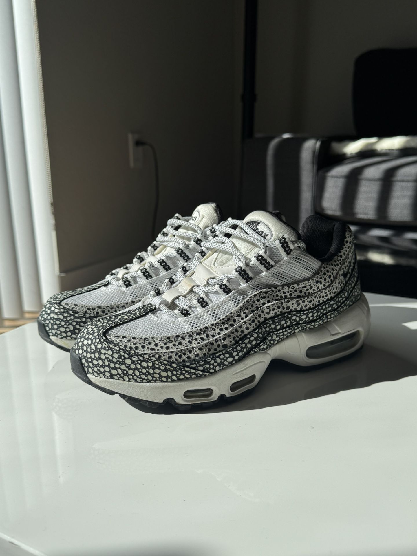 Wmns Air Max 95 Premium Grey Safari Size