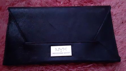 NYX makeup clutch