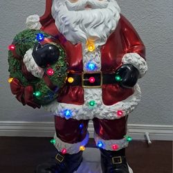 Kringle Express Indoor/Outdoor Oversized 36" Illuminated Santa w/ Wreath 2018