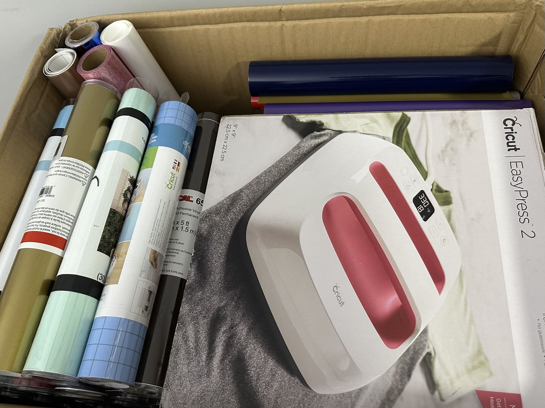 Circut Heat Press And Vinyl Film Lot