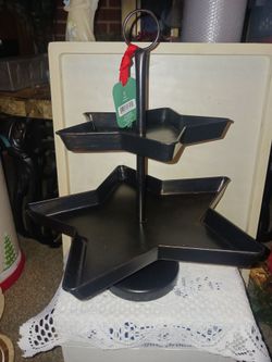NWT tiered metal star serving stand
