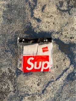 Supreme x Hanes Cushion Crew Socks
