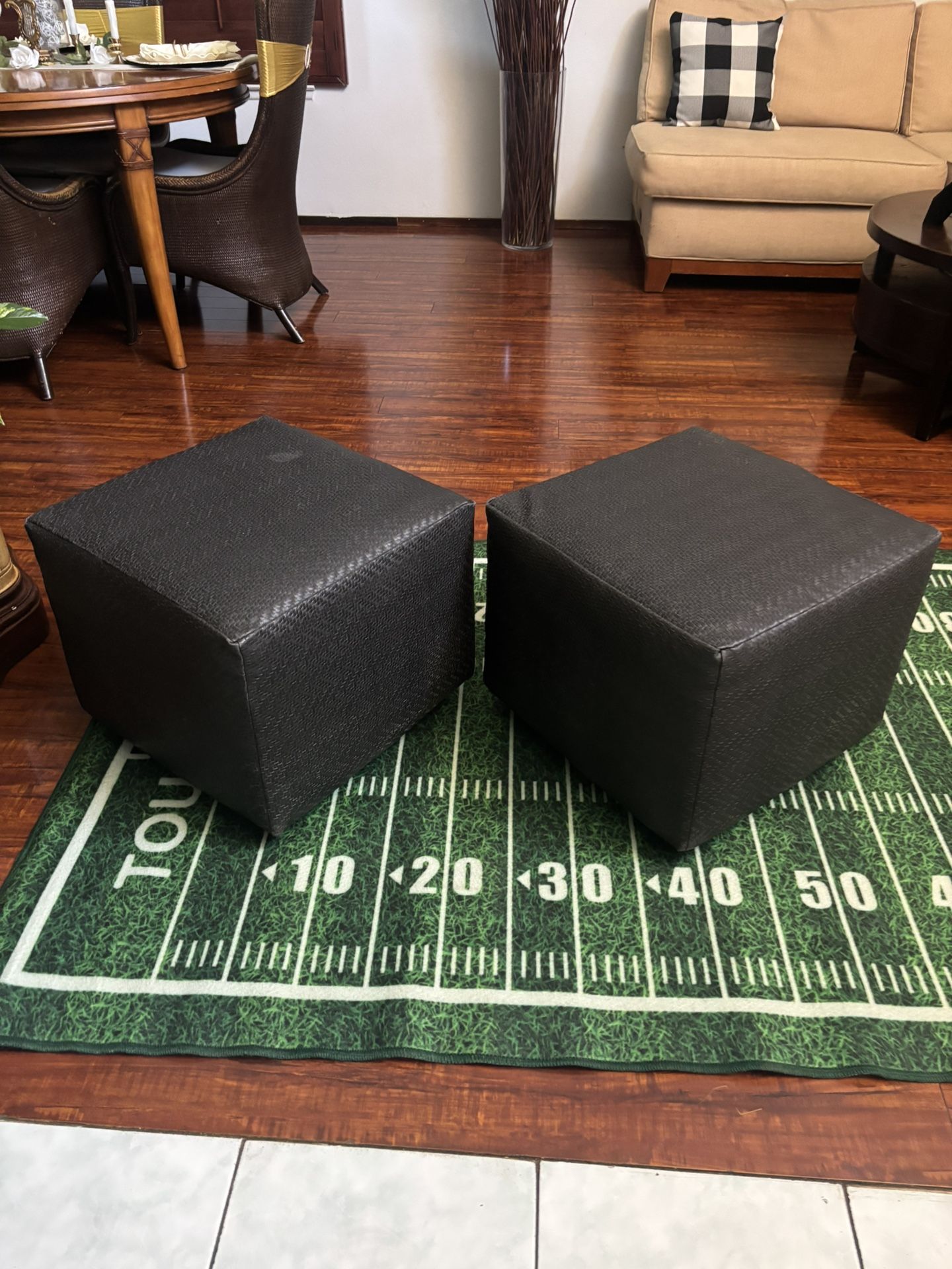 2 Ottomans Dark Brown