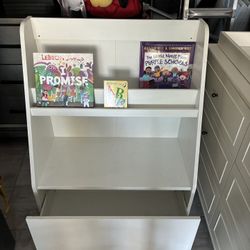 Wooden Kids Bookshelves 