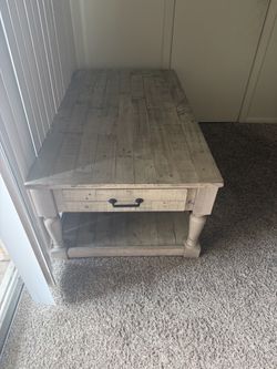 Cocktail table