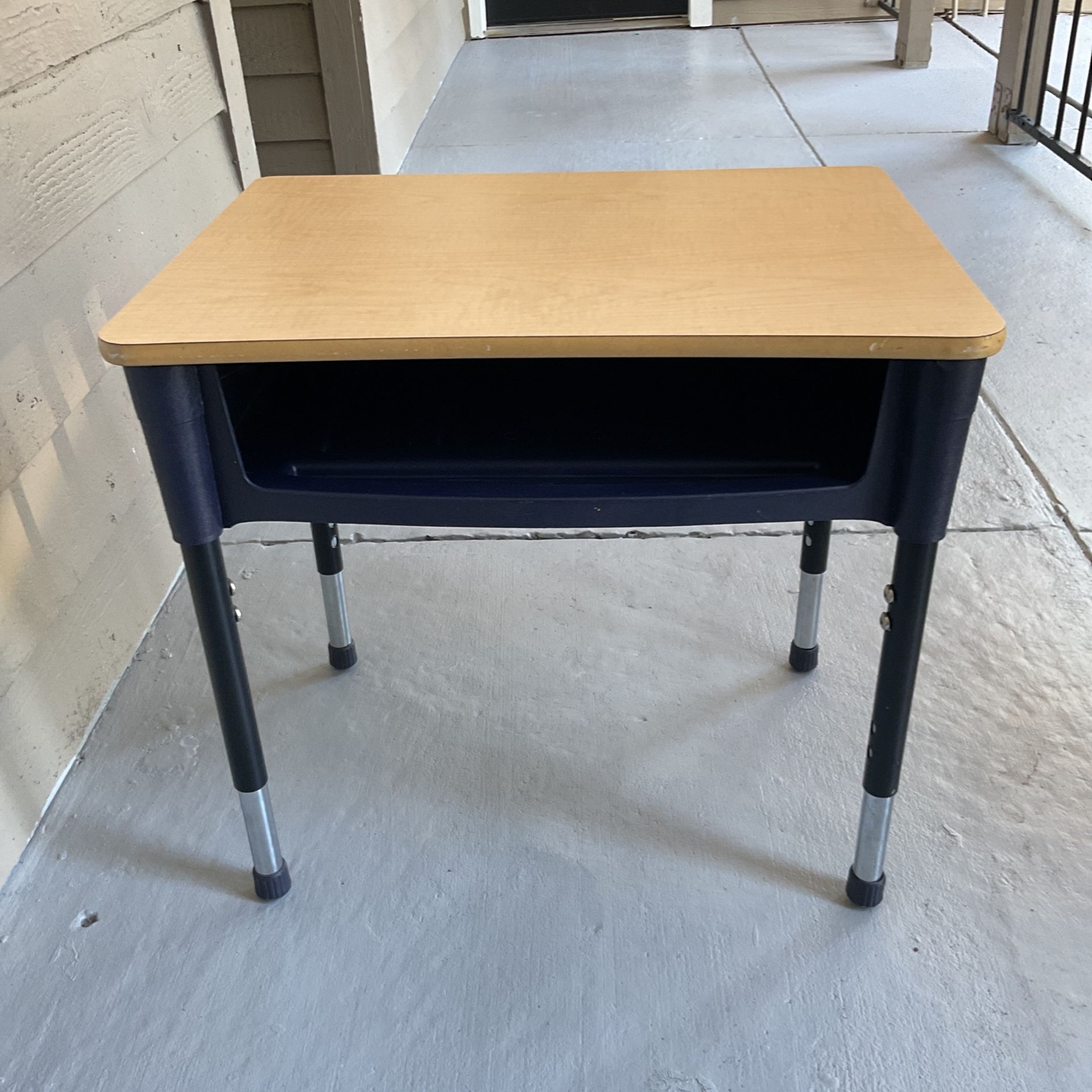 Adjustable School Style Desk