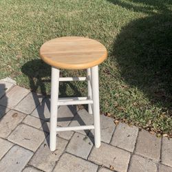 Kitchen Stool Oak 24”