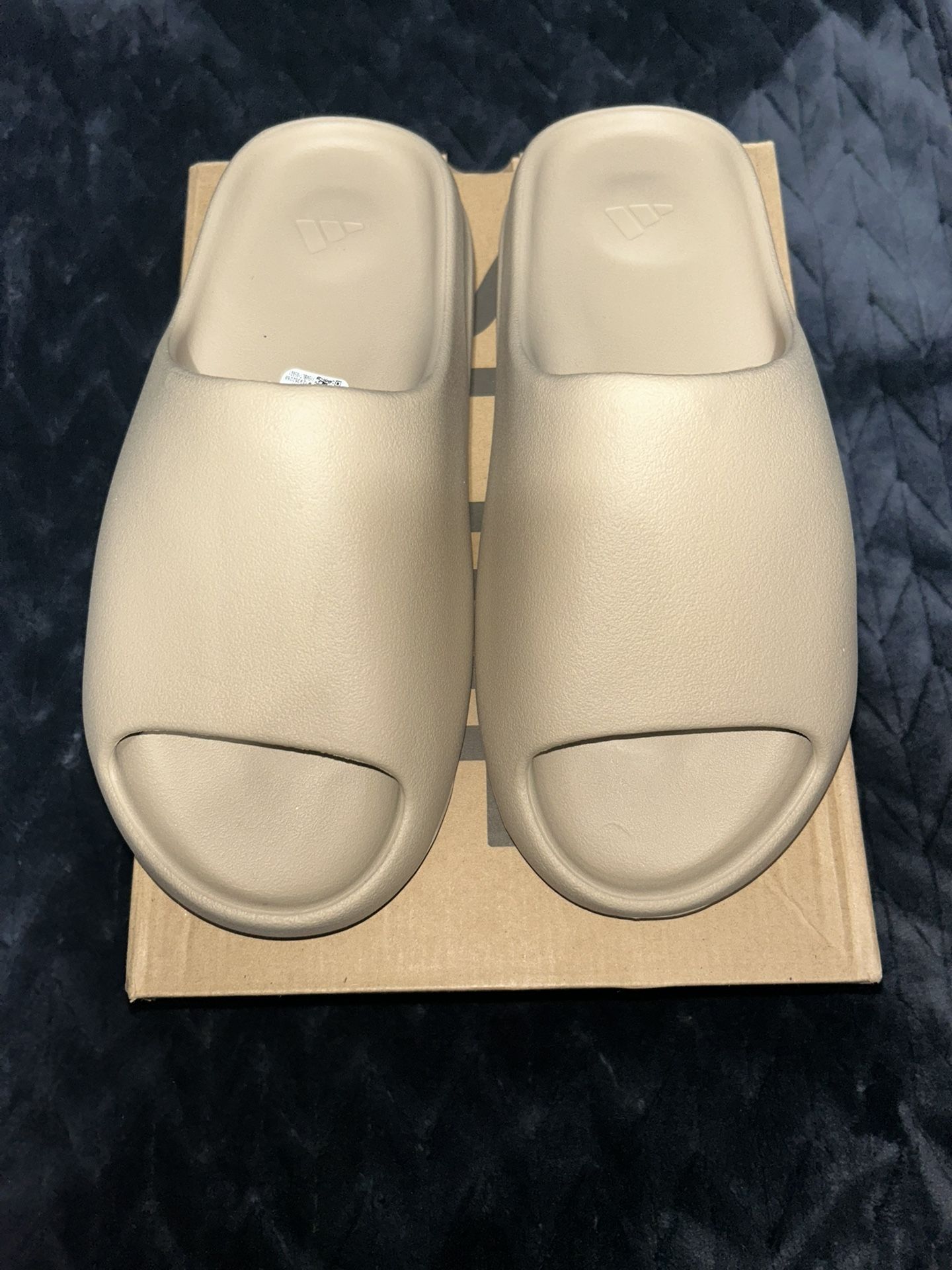Yeezy Slides Size Pure 10 And 11