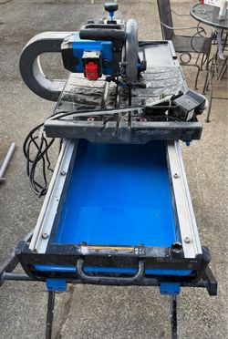 Delta 10” wet tile saw with stand