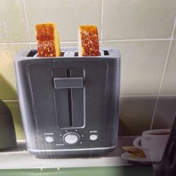 2 Slice wide Slot Toster