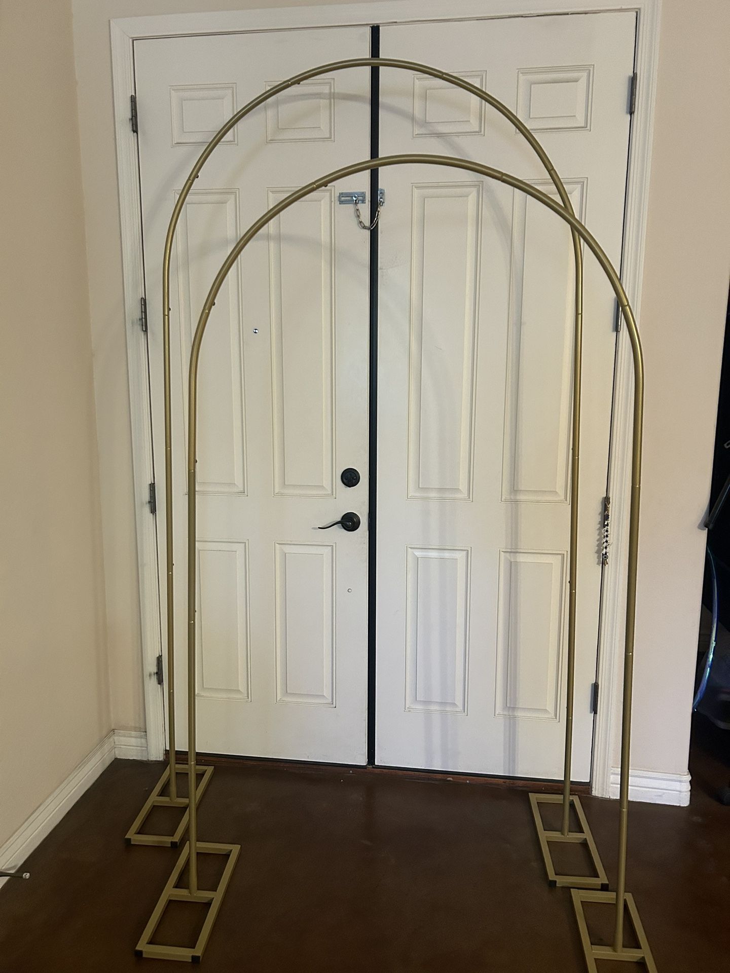 Gold Metal Arches Photo Backdrop for Events 6.6 and 7.2ft Set of 2